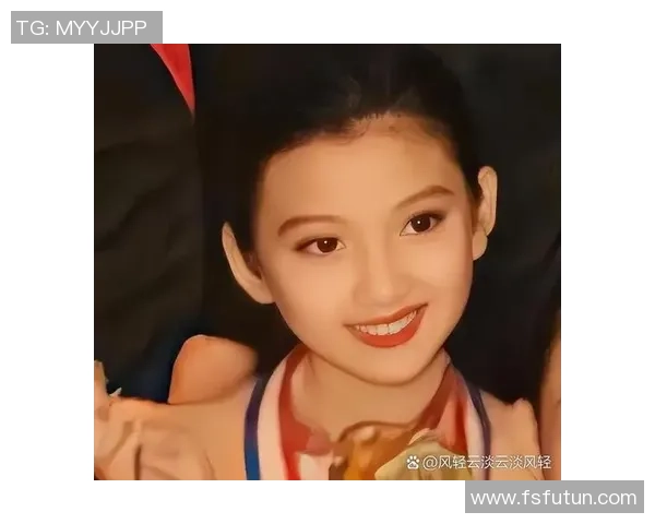 伍晶晶足球之路：从青涩少女到绿茵场上的璀璨明星